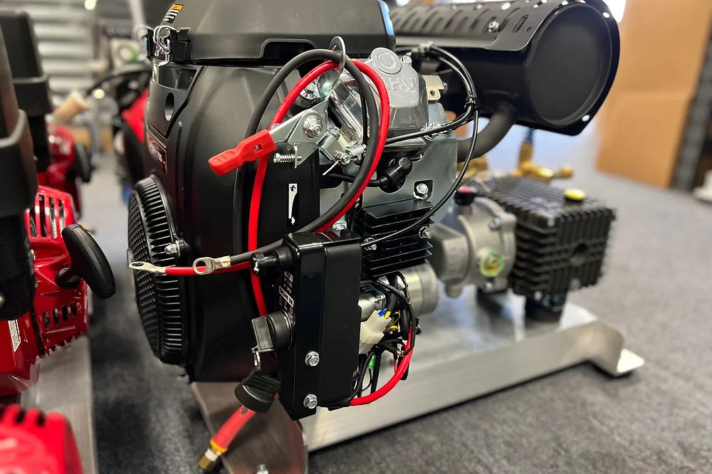 10GPM at 3500psi Manatee Gear Drive with CRX 750cc MGD-1030CG & K7 Unloader